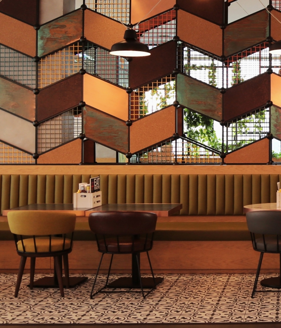 BeastroRestaurantCentralHotelpool